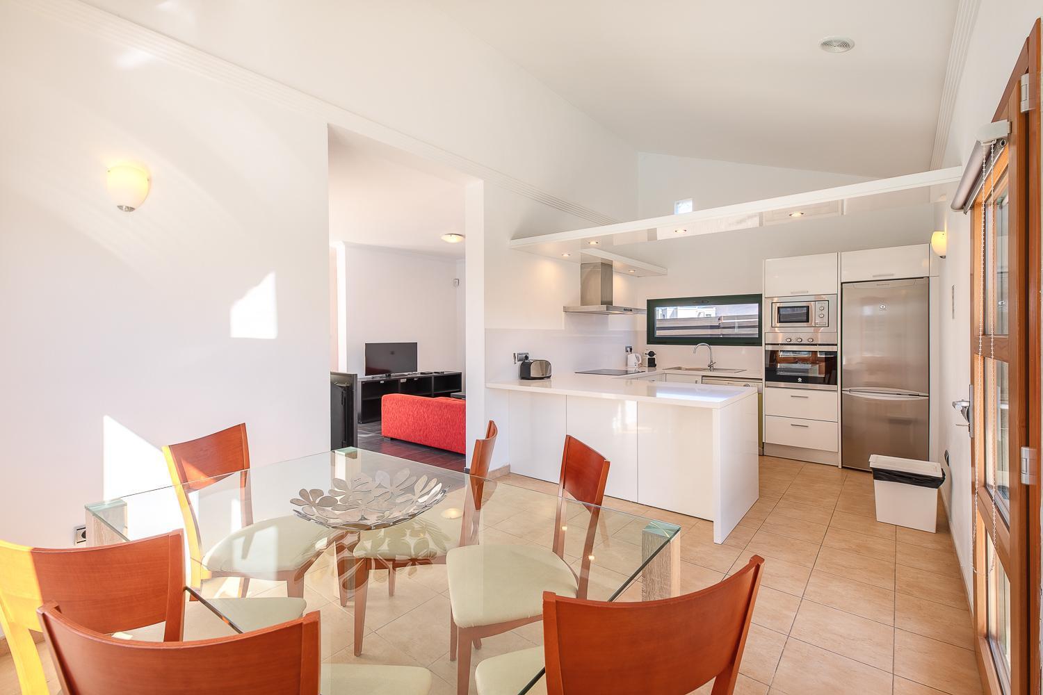 Camelot Holiday Homes By Livvo Playa Blanca  Exterior foto