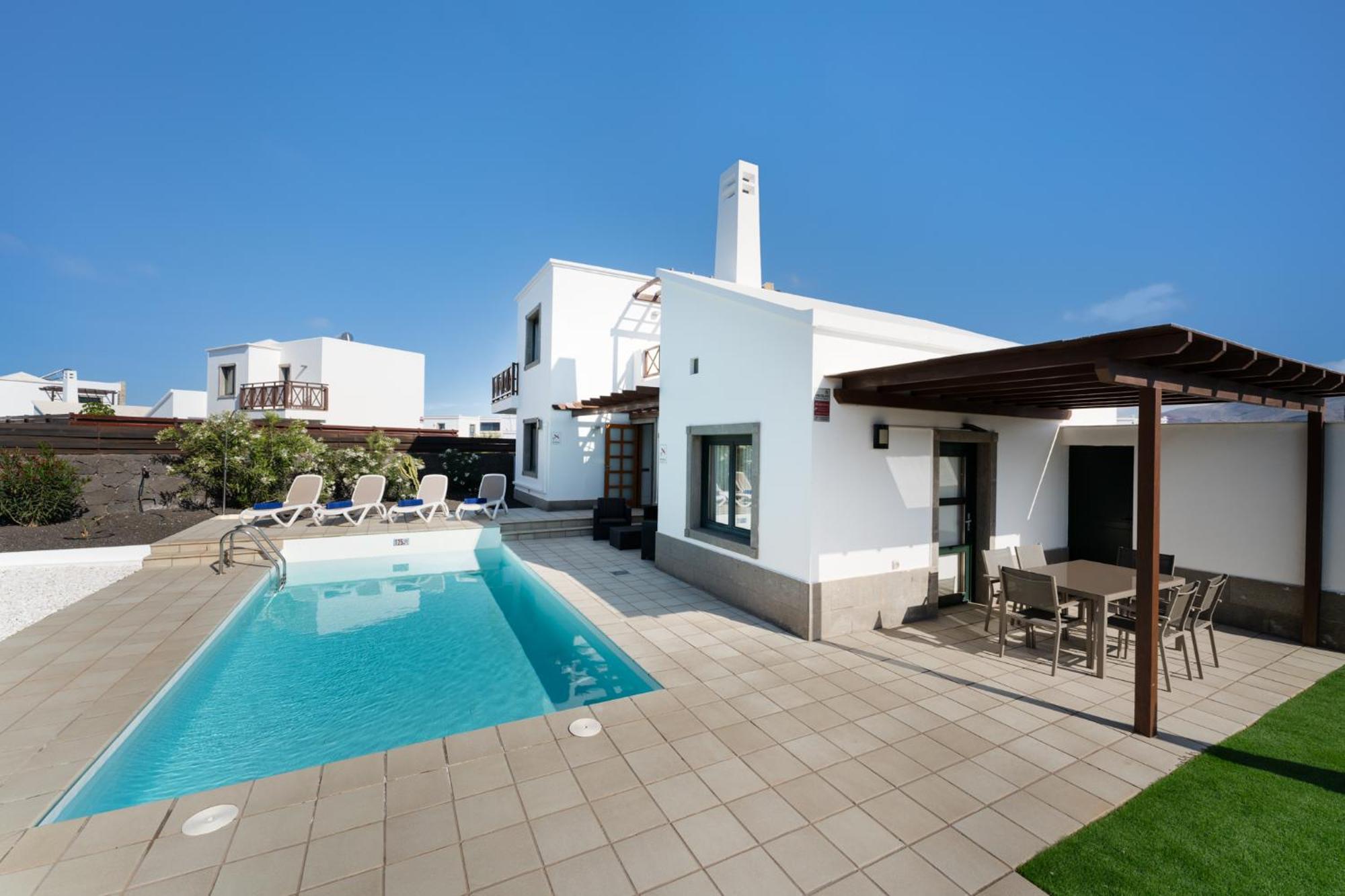 Camelot Holiday Homes By Livvo Playa Blanca  Exterior foto