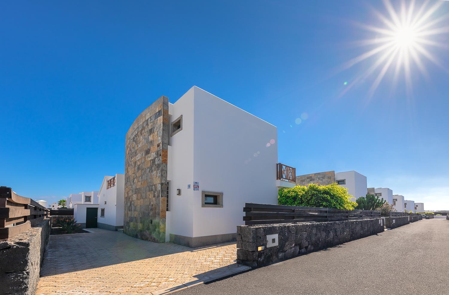 Camelot Holiday Homes By Livvo Playa Blanca  Exterior foto